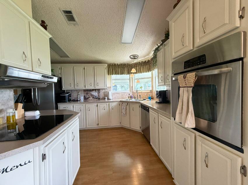 8111 Buena Vista Dr N a Ellenton, FL Mobile or Manufactured Home for Sale